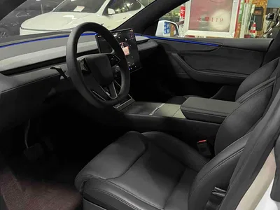 2025 Tesla Model Y L, фото 4, лот 10435118