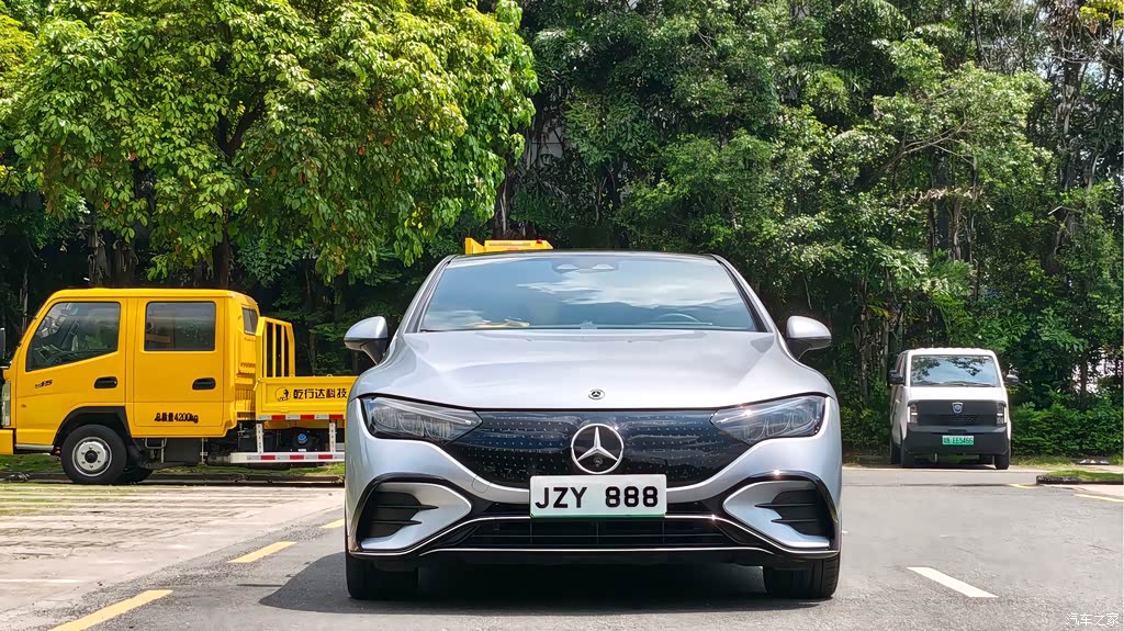 2022 Mercedes-Benz EQE 350 Luxury Edition, фото 2, лот 11182314