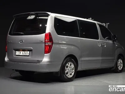 2011 Hyundai Starex 12-Seater Wagon, фото 2, лот 11523622