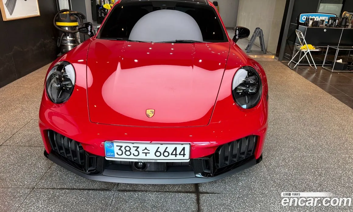 2025 Porsche 911 Carrera 4 GTS, фото 1, лот 11218031