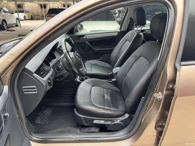 2014 Volkswagen Bora 1.6L Automatic Fashion Edition, фото 3, лот 10685166