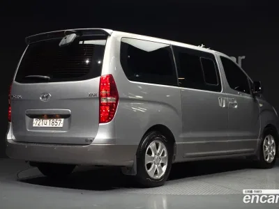 2012 Hyundai Starex 11-Seater Wagon HVX, фото 2, лот 10395423