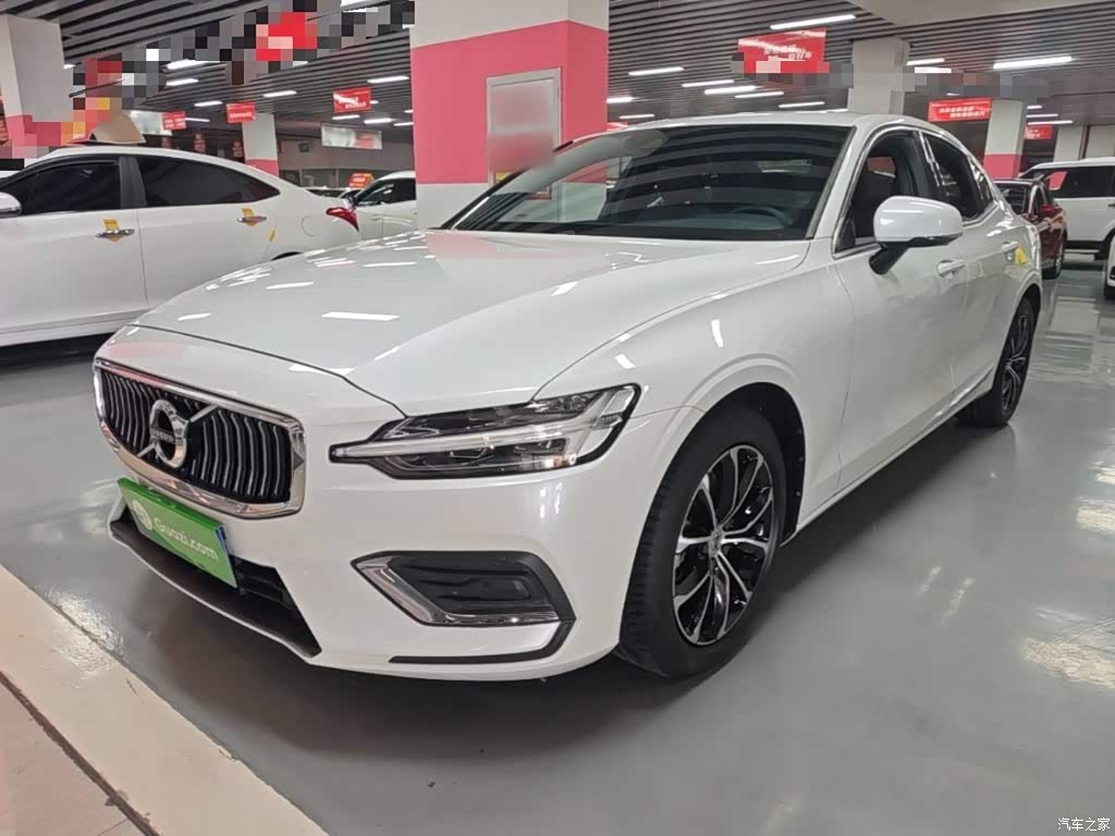 2021 Volvo S60 T4 Smart Elite Luxury, фото 1, лот 11215290