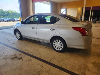 2019 NISSAN VERSA SV, фото 2, лот 10748291