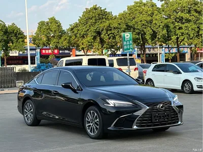 2025 Lexus ES 200 Ultimate Edition, фото 3, лот 10313160