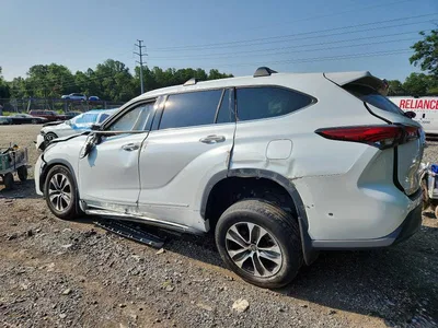 2022 TOYOTA HIGHLANDER XLE, фото 2, лот 10540025