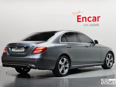 2017 Mercedes-Benz E-Class E300 Avantgarde, фото 1, лот 10169166
