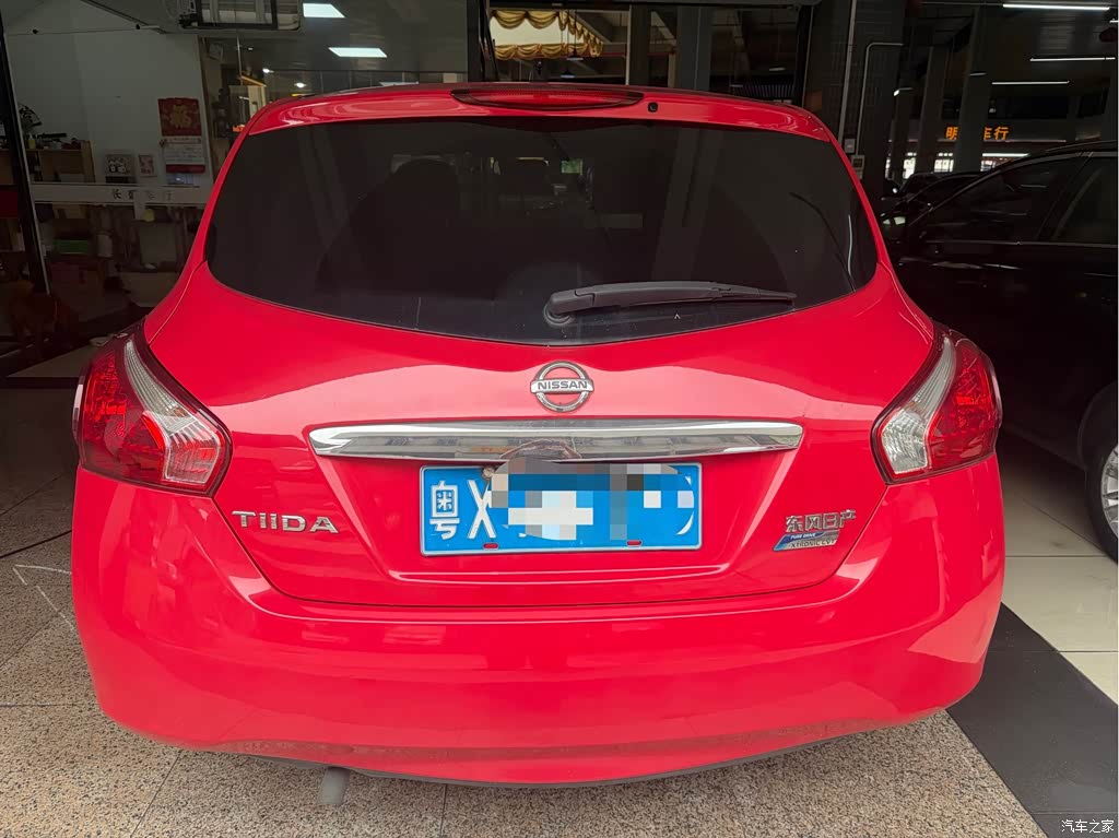 2011 Nissan Tiida 1.6L CVT Comfort, фото 3, лот 11214956