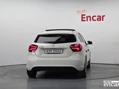 2017 Mercedes-Benz A-Class A200, фото 3, лот 10041762
