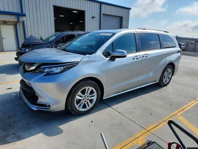 2023 TOYOTA SIENNA XLE, фото 1, лот 10548937