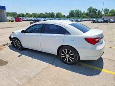2013 CHRYSLER 200 TOURING, фото 2, лот 10655731
