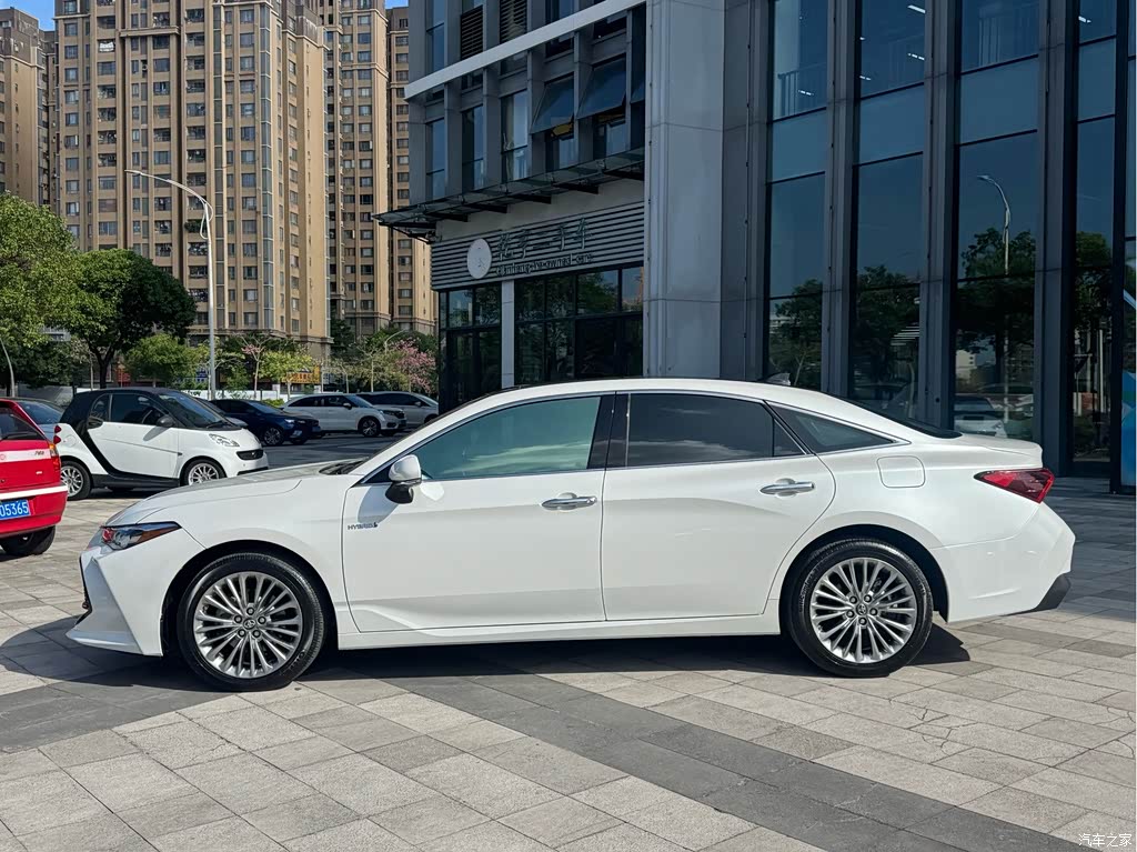 2019 Toyota Avalon Hybrid 2.5L XLE Premium Edition China VI, фото 3, лот 11223512