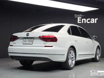 2018 Volkswagen Passat 2.0 TSI, фото 2, лот 11248055