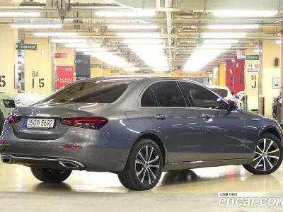 2021 Mercedes-Benz E-Class E300e 4MATIC Exclusive, фото 3, лот 10168510