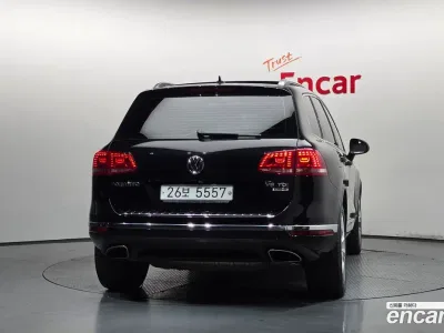 2015 Volkswagen Touareg V6 3.0 TDI Bluemotion Premium, фото 4, лот 10218021