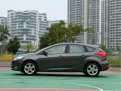 2015 Ford Focus Hatchback 1.6L Automatic Comfort, фото 4, лот 10298124