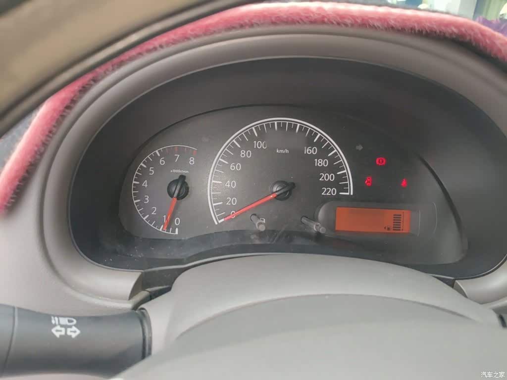 2014 Nissan Sunny 1.5XE Manual Comfort Edition, фото 4, лот 11187444