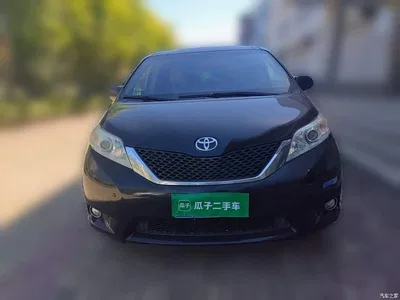 2015 Toyota Sienna 3.5L 2WD L, фото 2, лот 10658246