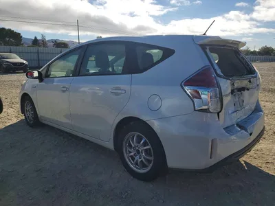 2017 TOYOTA PRIUS V FOUR, фото 2, лот 11208075