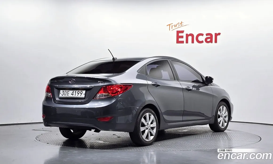 2012 Hyundai Accent 1.6 GDI Top, фото 2, лот 10998225