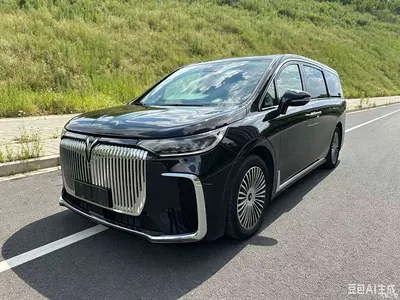 2025 Voyah Auto Voyah Dreamer PHEV 4WD Kunpeng Premium Edition, фото 2, лот 10358464