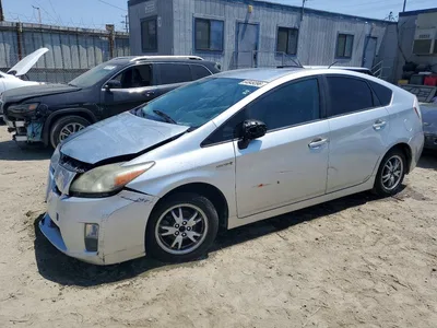 2011 TOYOTA PRIUS TWO, фото 1, лот 10535053