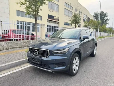 2022 Volvo XC40 Model T4 AWD Smart Drive Fashion Edition, фото 1, лот 11023588