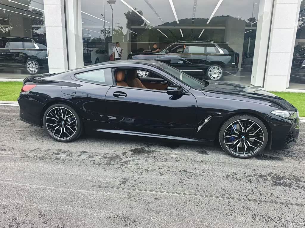 2022 BMW 8 Series 840i Coupe M Sport Package, фото 2, лот 10768457