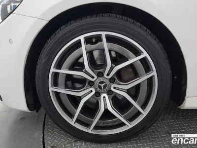 2021 Mercedes-Benz E-Class E220d 4MATIC AMG Line, фото 4, лот 10046154