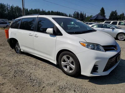 2018 TOYOTA SIENNA LE, фото 4, лот 10533091