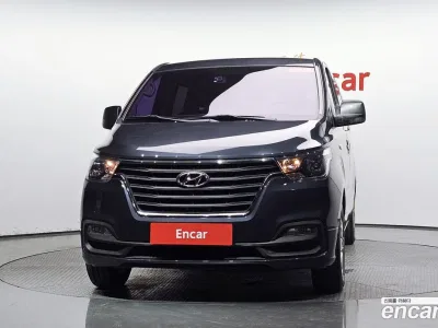 2019 Hyundai Starex Urban 9-Seater, фото 1, лот 10193111