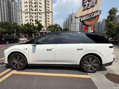 2025 Li Auto Li i8 Standard Edition, фото 4, лот 10821738