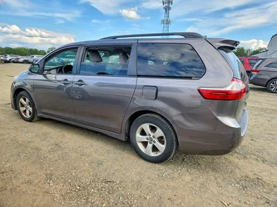 2018 TOYOTA SIENNA LE, фото 2, лот 10517533