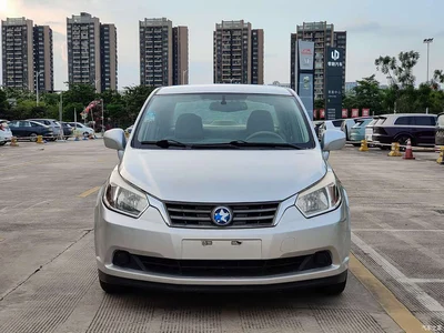 2013 Venucia D50 1.6L Manual Fashion, фото 2, лот 11153703