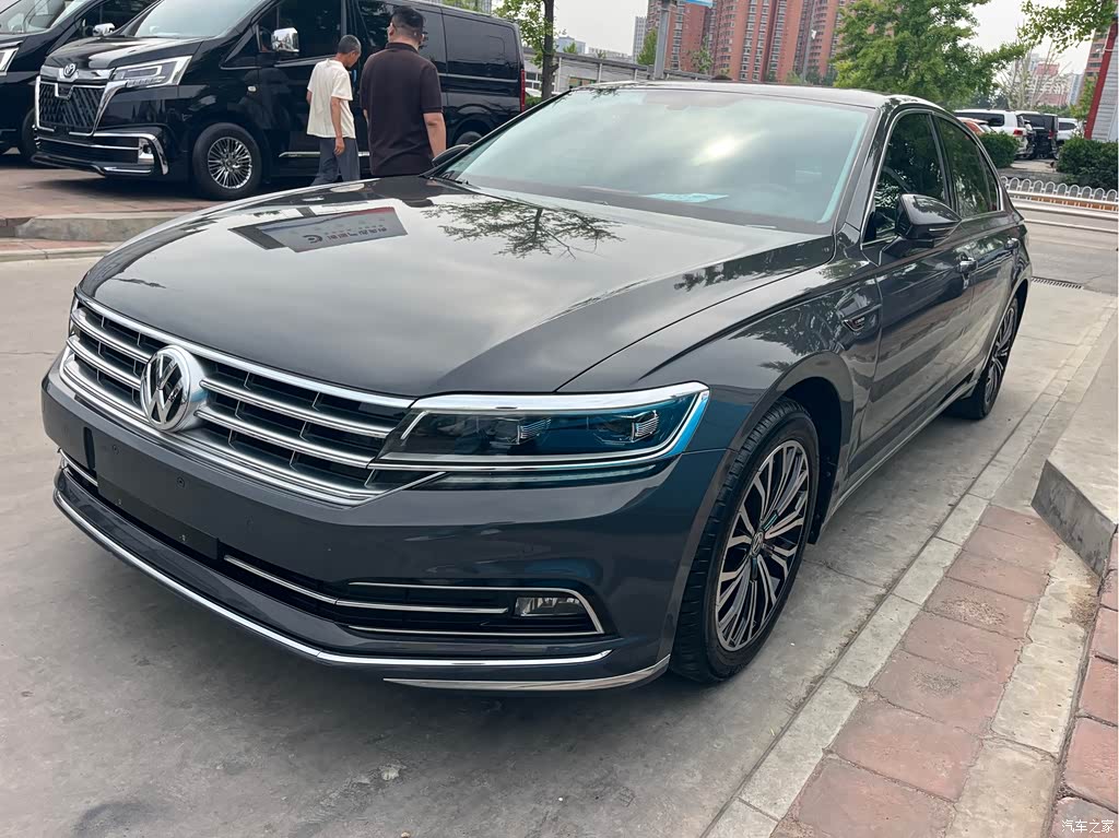 2016 Volkswagen Phideon 480 V6 AWD Premium Edition, фото 1, лот 10888860