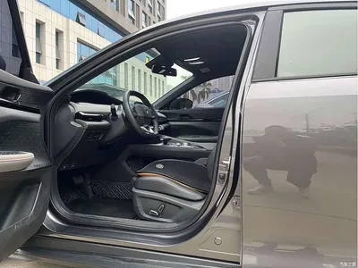 2022 Changan UNI-V 1.5T Premium Model, фото 4, лот 10251532