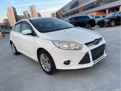2012 Ford Focus Hatchback 1.6L Manual Comfort, фото 3, лот 10293435