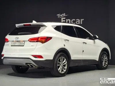 2018 Hyundai Santafe Gasoline 2.0 Turbo 4WD, фото 2, лот 10234236