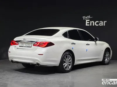 2018 Infiniti Q70 3.7 AWD, фото 2, лот 10119672