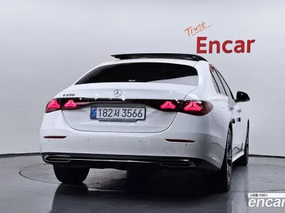 2025 Mercedes-Benz E-Class E200 Avantgarde, фото 3, лот 10054620