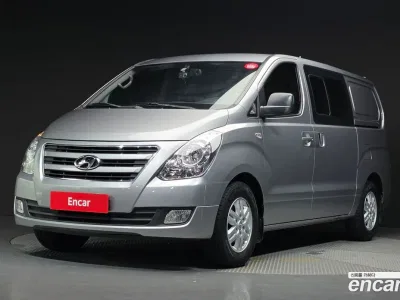 2017 Hyundai Starex 5-Seater VAN, фото 1, лот 10313057
