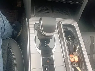 2024 Hongqi HS7 PHEV 2.0T PHEV 4WD Flagship Edition 6-seater, фото 3, лот 11395141