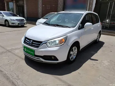 2015 Venucia R50 1.6L Manual Fashion, фото 1, лот 11153543