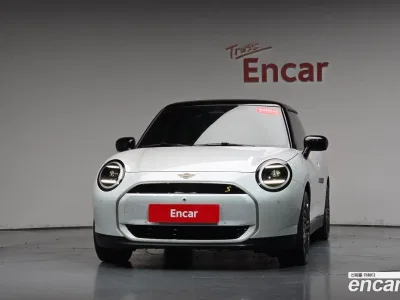 2024 Mini Cooper SE Favoured, фото 2, лот 10215470