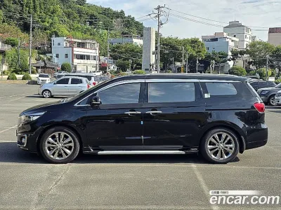 2016 Kia Canival 9-seater Noblesse, фото 4, лот 10604118