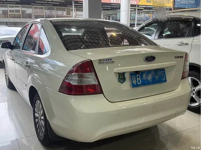 2013 Ford Focus Sedan Classic 1.8L Automatic Fashion, фото 2, лот 11548404