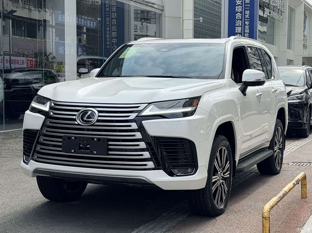 2025 Lexus LX 700h Boundary Edition, фото 2, лот 11192138