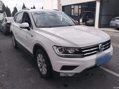 2018 Volkswagen Tiguan L 330TSI Automatic 2WD Trend Edition, фото 4, лот 10462382