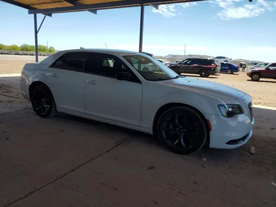 2023 CHRYSLER 300 TOURING, фото 4, лот 10864696
