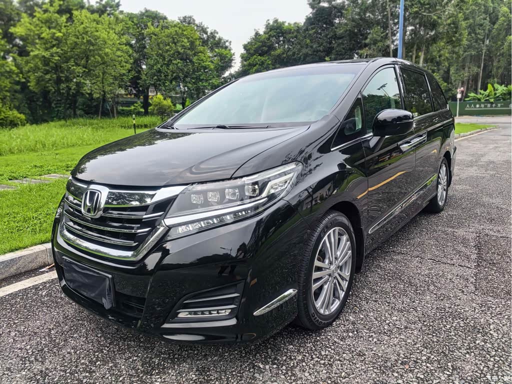 2016 Honda Elysion 2.4L Luxury Edition, фото 3, лот 11215378